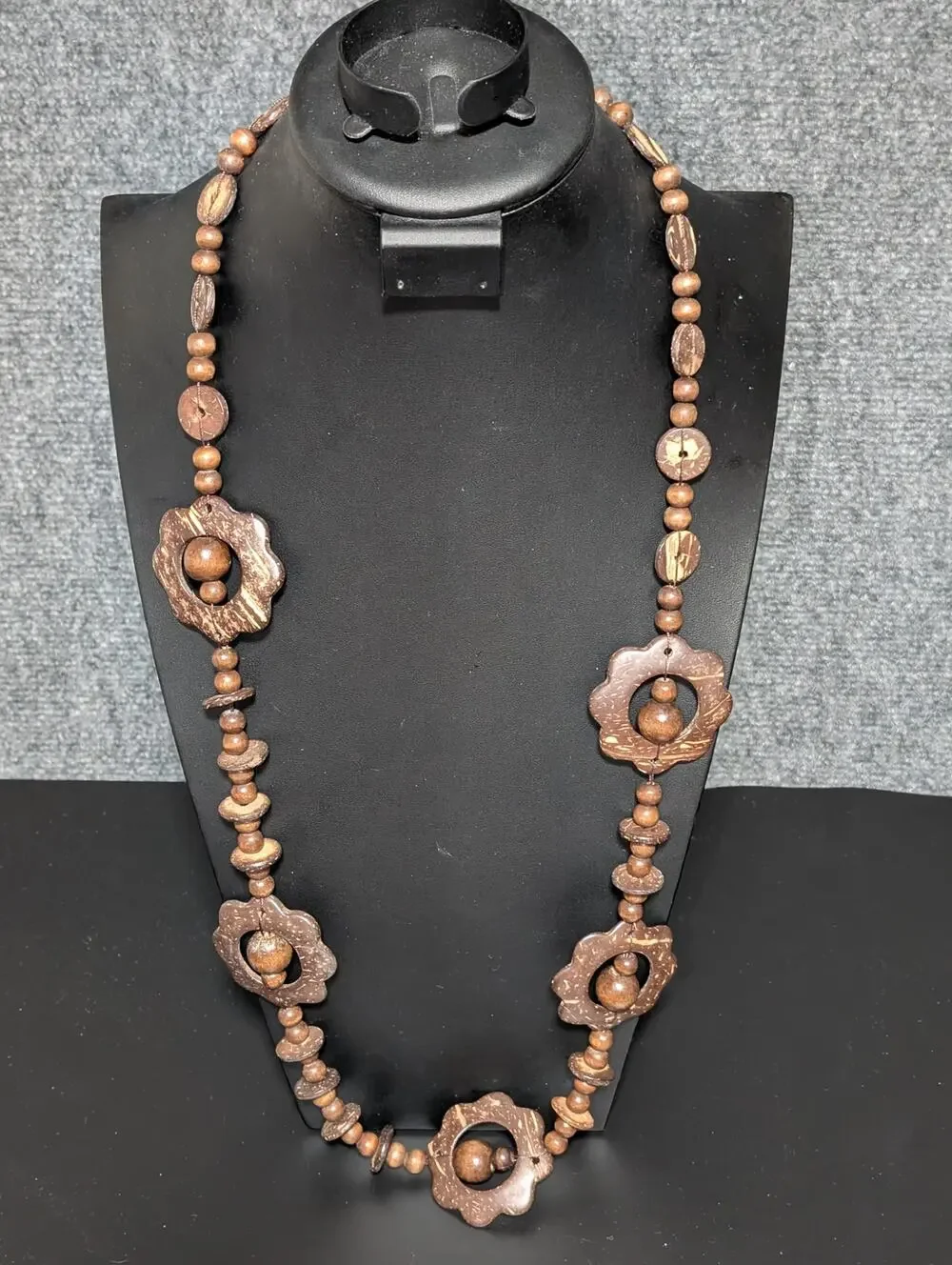 Coconut Shell Flower Designed Beaded Over The Head Necklace